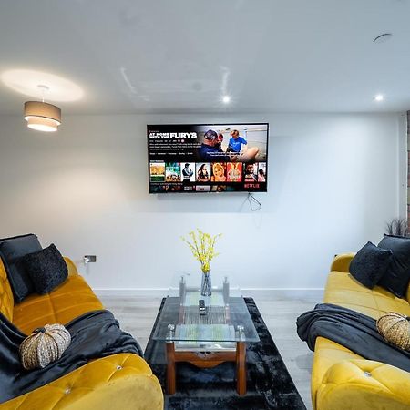 Bv Spacious 1-Bedroom Apartment Close To Town Center - Sleeps 6 Bradford (West Yorkshire) Exterior foto